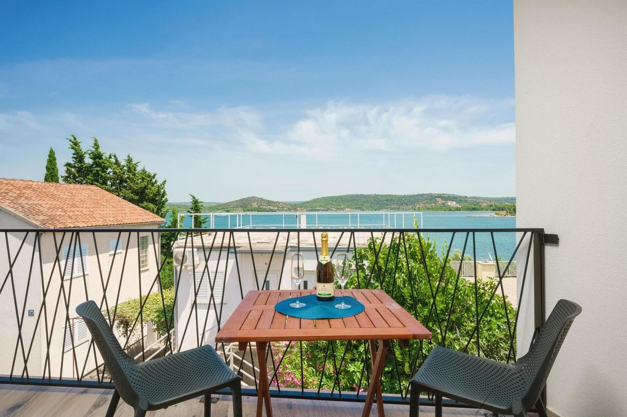 Apartments Picikato 比利切 外观 照片